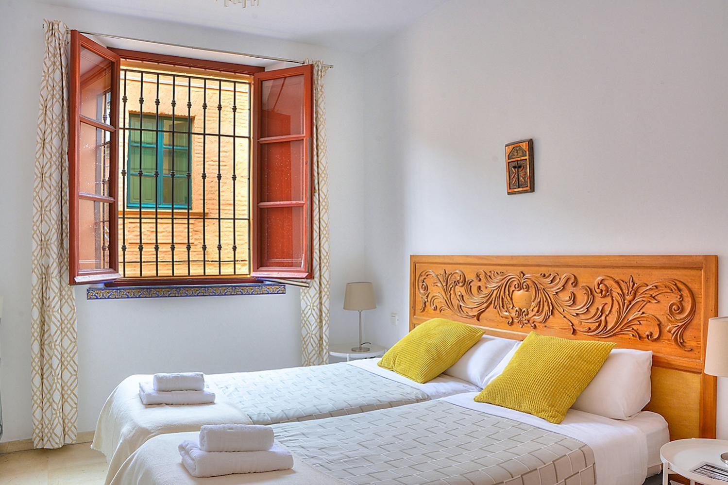 Apartamento Torre De La Plata Séville Extérieur photo